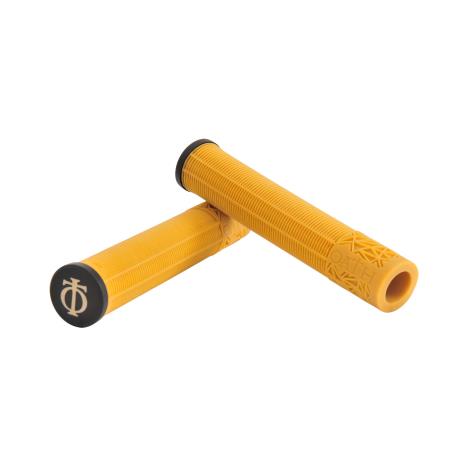 Oath Bermuda Grips Gum £12.99